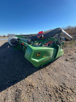 2025 John Deere RD40F Header Combine