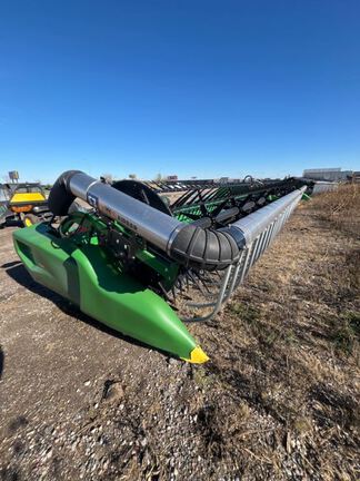 2025 John Deere RD40F Header Combine