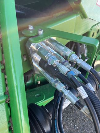 2025 John Deere RD40F Header Combine