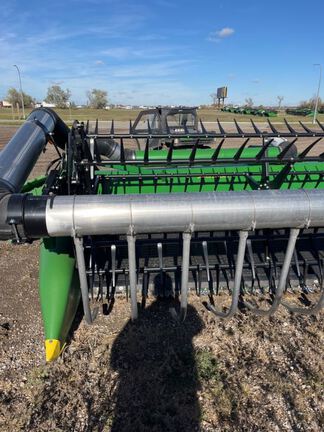 2025 John Deere RD40F Header Combine