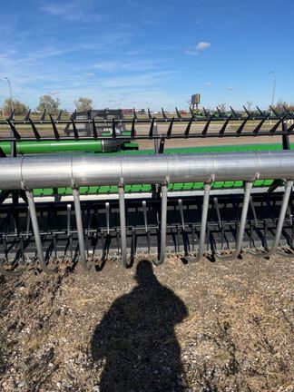 2025 John Deere RD40F Header Combine