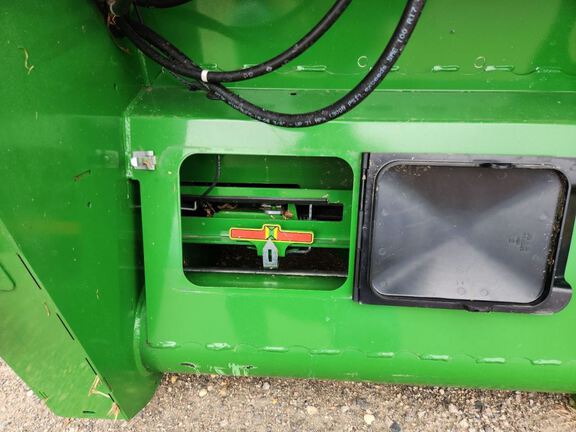 2025 John Deere RD40F Header Combine