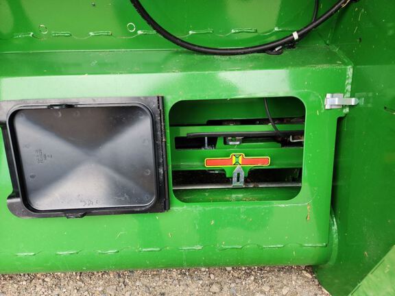 2025 John Deere RD40F Header Combine