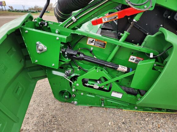 2025 John Deere RD40F Header Combine