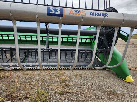 2025 John Deere RD40F Header Combine