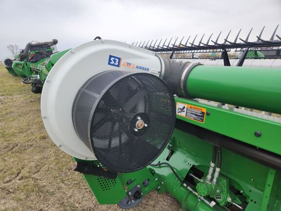 2025 John Deere RD40F Header Combine