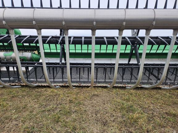 2025 John Deere RD40F Header Combine