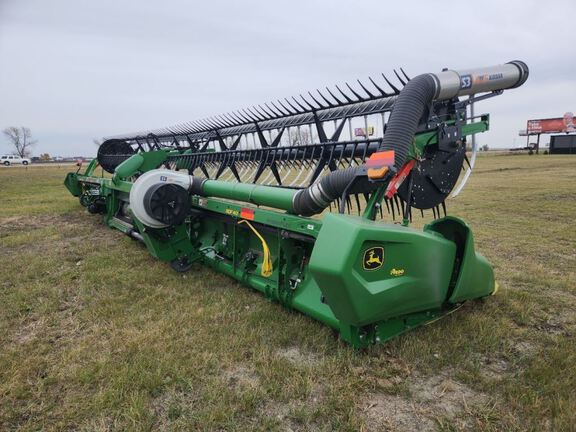 2025 John Deere RD40F Header Combine