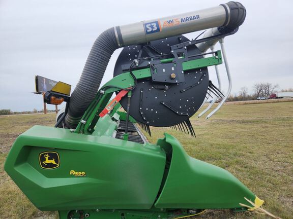 2025 John Deere RD40F Header Combine