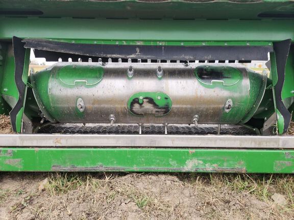 2025 John Deere RD40F Header Combine