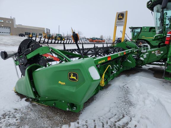 2025 John Deere RD40F Header Combine