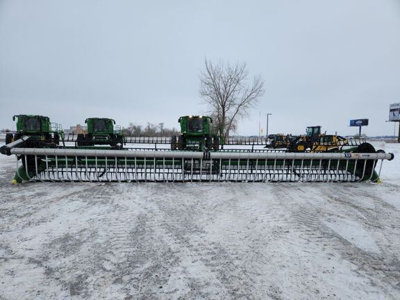 2025 John Deere RD40F Header Combine