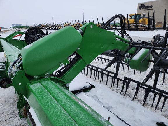 2025 John Deere RD40F Header Combine