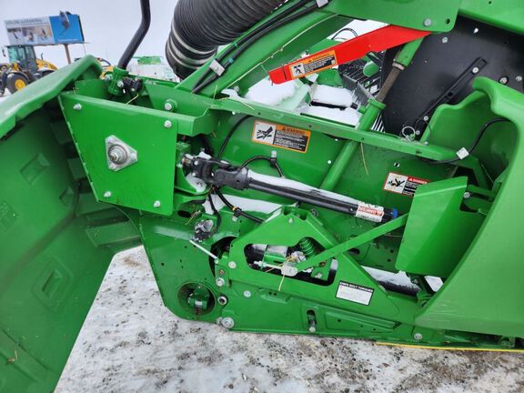 2025 John Deere RD40F Header Combine