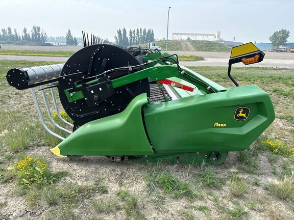 2025 John Deere RD40F Header Combine