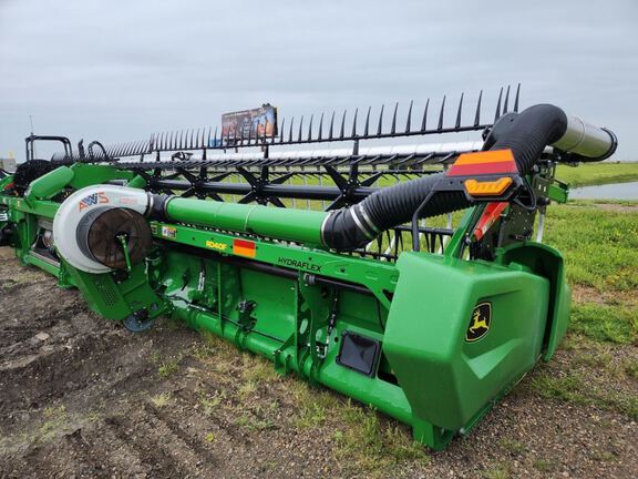 2024 John Deere RD40F Header Combine