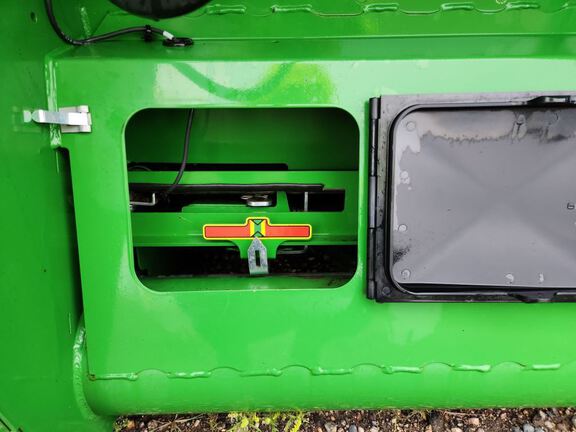 2024 John Deere RD40F Header Combine