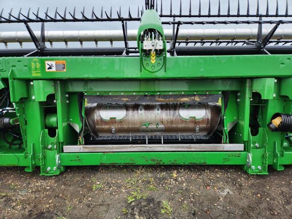 2024 John Deere RD40F Header Combine