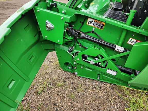 2024 John Deere RD40F Header Combine