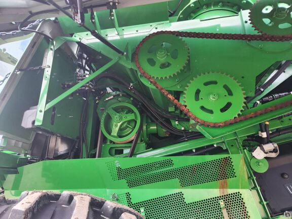 2022 John Deere S780 Combine