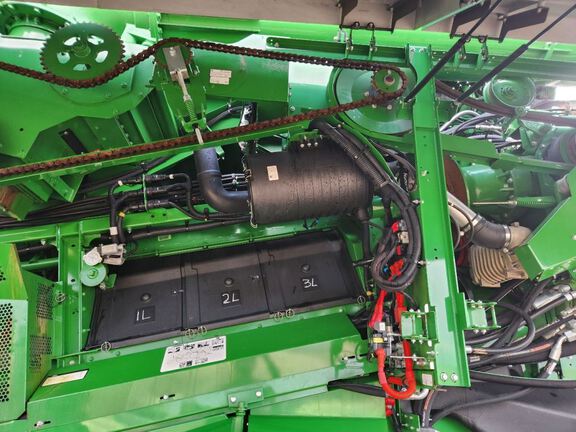 2022 John Deere S780 Combine