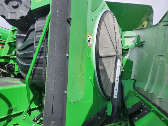 2022 John Deere S780 Combine