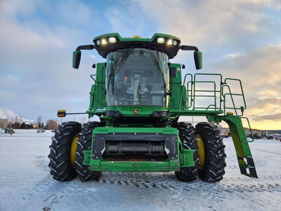 2025 John Deere S7 700 Combine