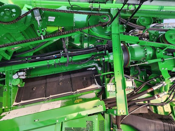 2025 John Deere S7 700 Combine