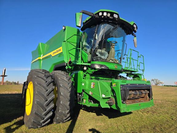 2025 John Deere S7 800 Combine