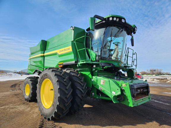 2025 John Deere S7 800 Combine