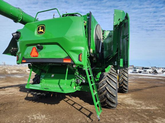 2025 John Deere S7 800 Combine