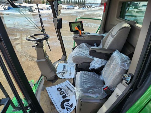 2025 John Deere S7 800 Combine