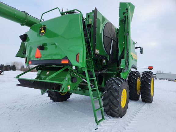 2025 John Deere S7 700 Combine