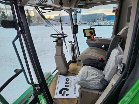 2025 John Deere S7 700 Combine