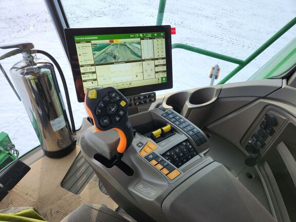 2025 John Deere S7 700 Combine