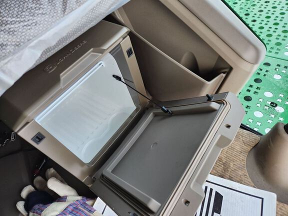 2025 John Deere S7 700 Combine