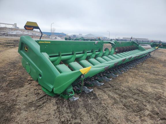 2023 John Deere C18R Header Corn Head