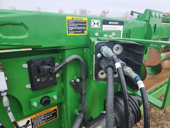 2023 John Deere C18R Header Corn Head