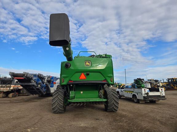 2025 John Deere S7 800 Combine