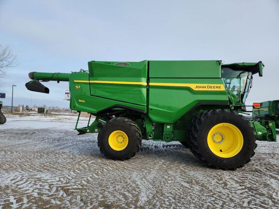 2025 John Deere S7 800 Combine