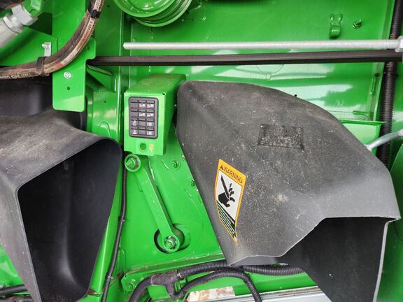 2025 John Deere S7 800 Combine