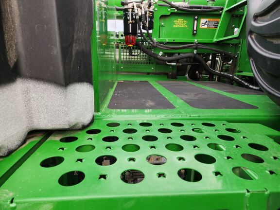 2025 John Deere S7 800 Combine