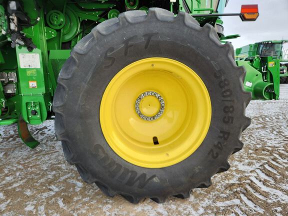 2025 John Deere S7 800 Combine