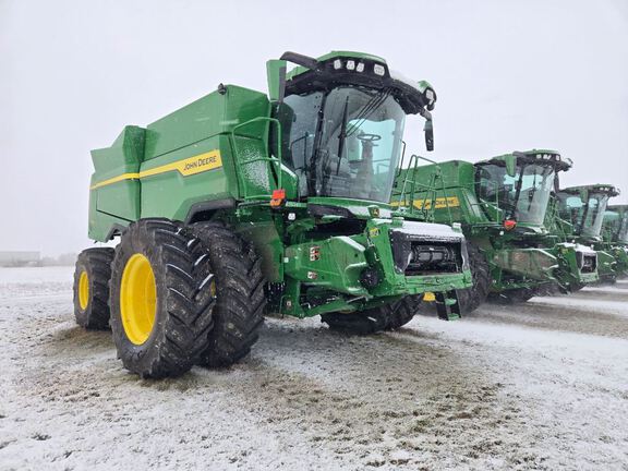 2025 John Deere S7 800 Combine