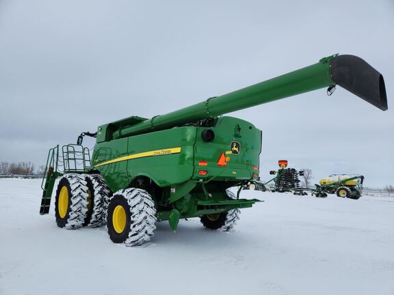 2024 John Deere S780 Combine