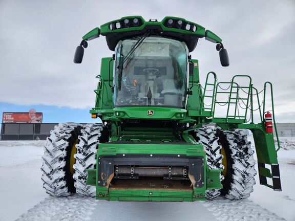 2024 John Deere S780 Combine