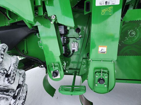 2024 John Deere S780 Combine