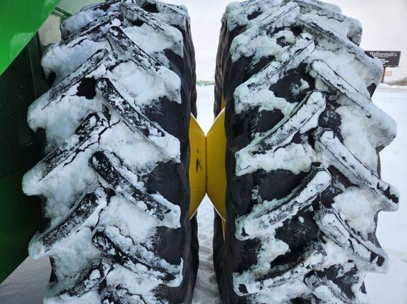 2024 John Deere S780 Combine