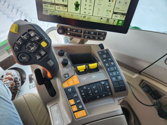 2024 John Deere S780 Combine