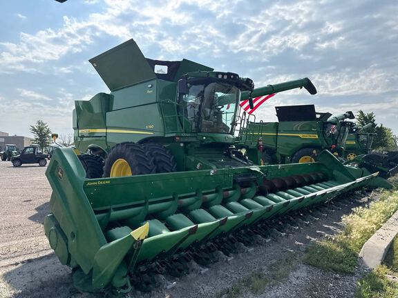 2024 John Deere S780 Combine